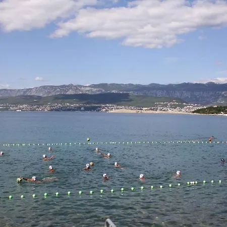 In - Insel Krk 13445 شقة *