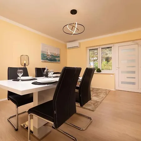 In - Insel Krk 13445 شقة سيلو