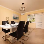 Apartment In Silo - Insel Krk 13445 Lejlighed Šilo